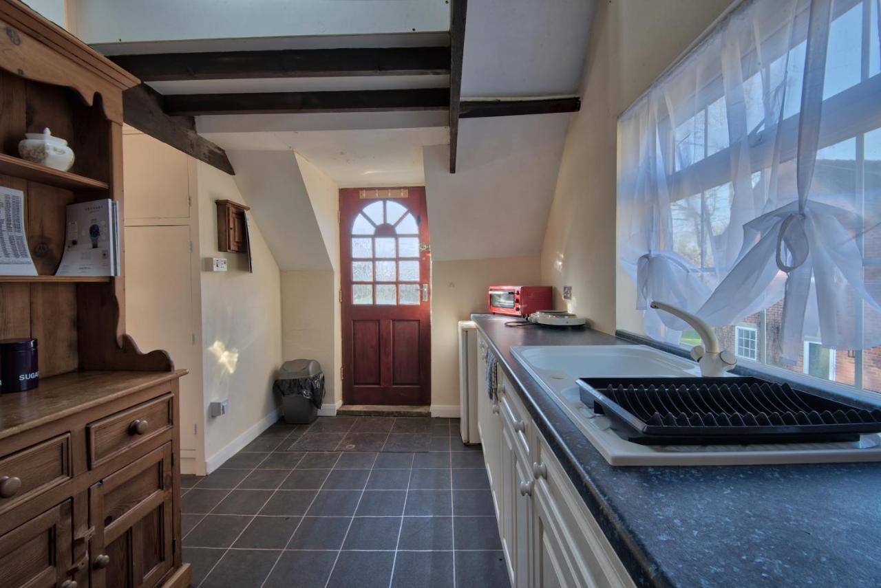 17Th-Century One Bed Studio With Parking & Garden! Elkesley Exteriér fotografie